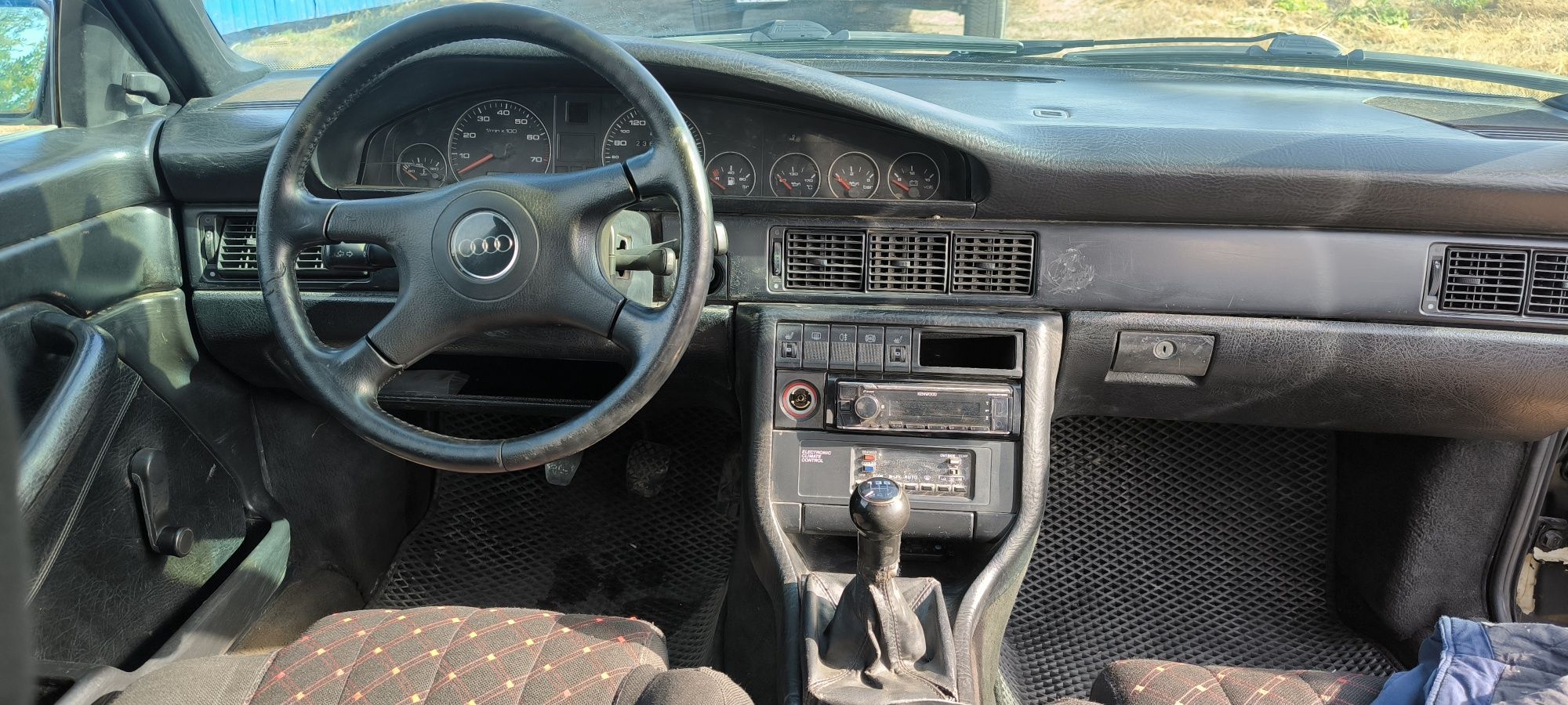 Продам ауди 100 с3 2.3 Quattro инжектор