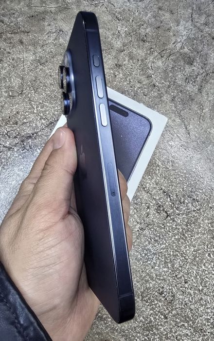 iPhone 15 Pro Max  256 GB karobka dok