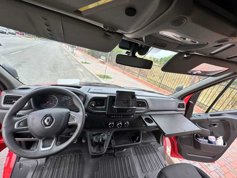 Vând Renault Master 2020