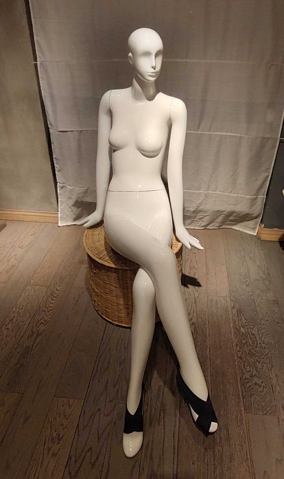 Manechine dama din fibra de sticla