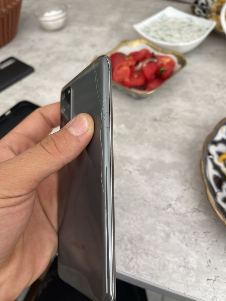 Samsung  Galaxy S 20+