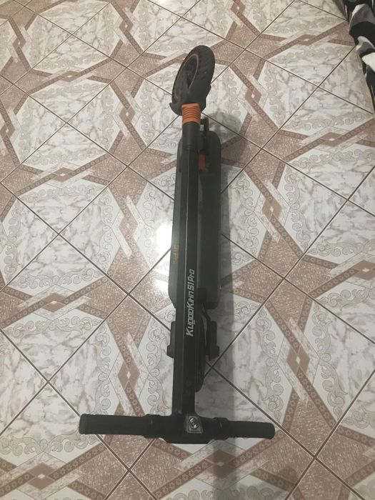 Trotineta electrica !
