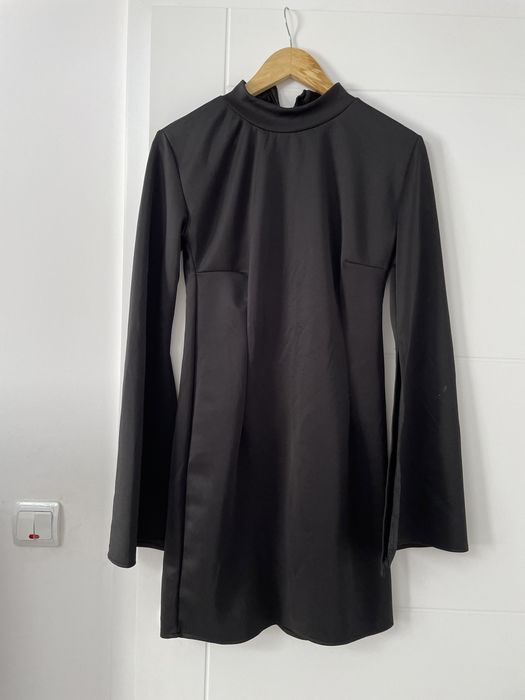 Rochie marimea 36, culoare la negru