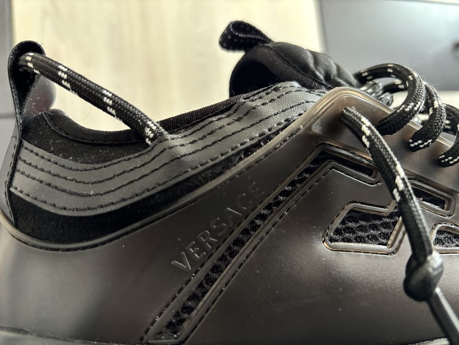 Versace Chain Reaction