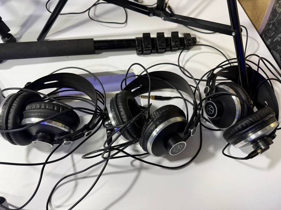 Полный набор оборудования для видеостуди..