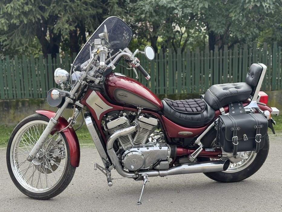 Suzuki Intruder VS800