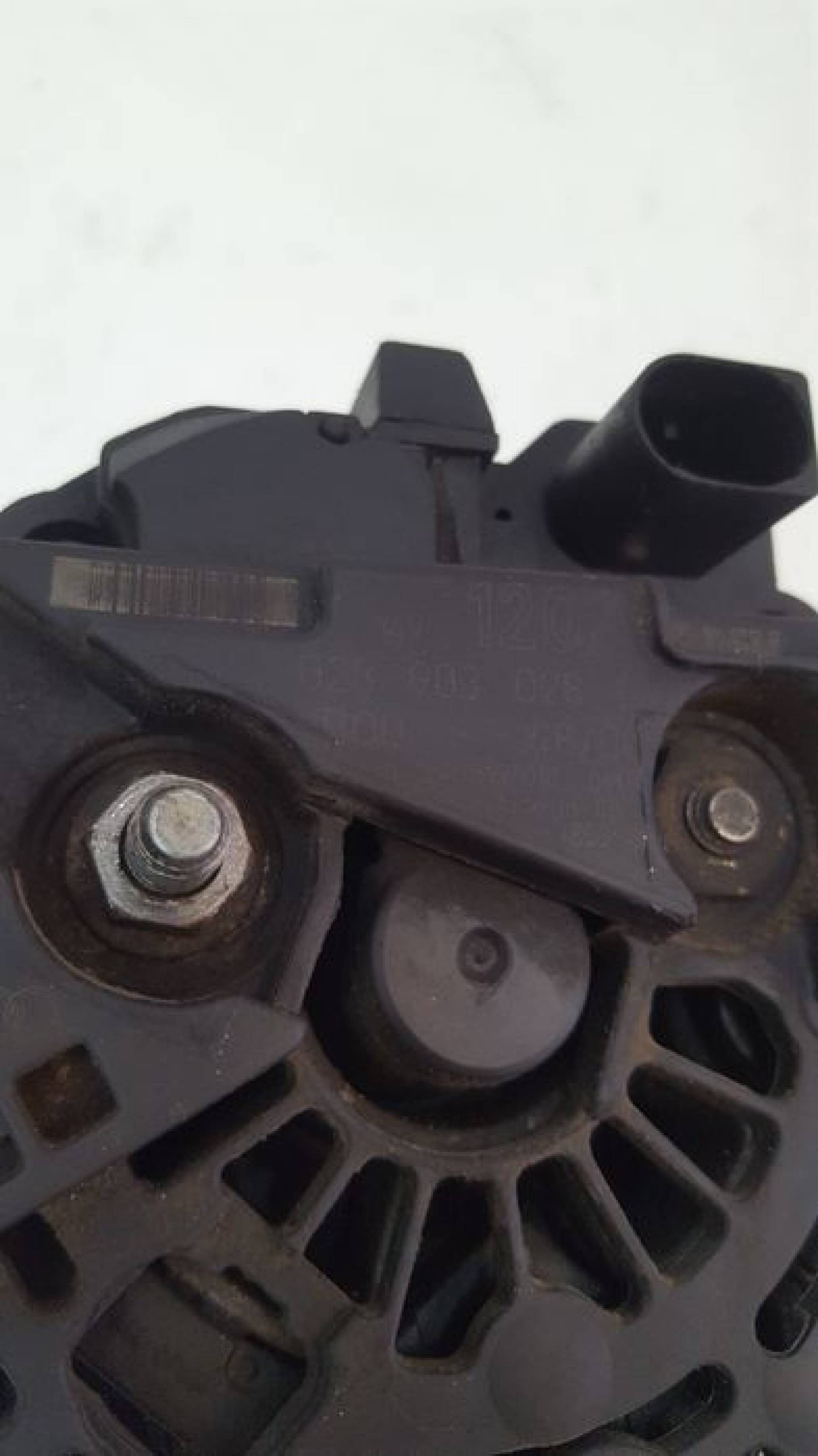Alternator 120 A 1.9 ALH ATD AXR Golf 4 Bora Octavia 1 Leon 1M Audi A3