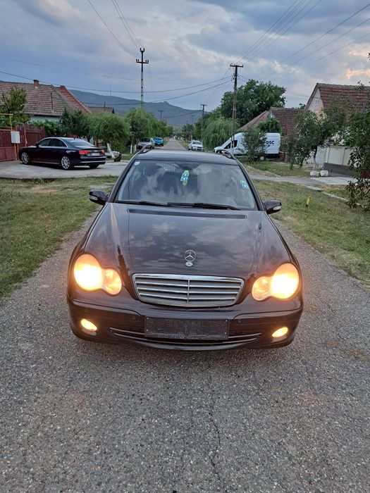 Mercedes C 200 motor 2.2 cdi 2005.07 la 1550€