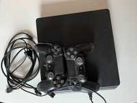 Playstation 4 + 2 Controllers