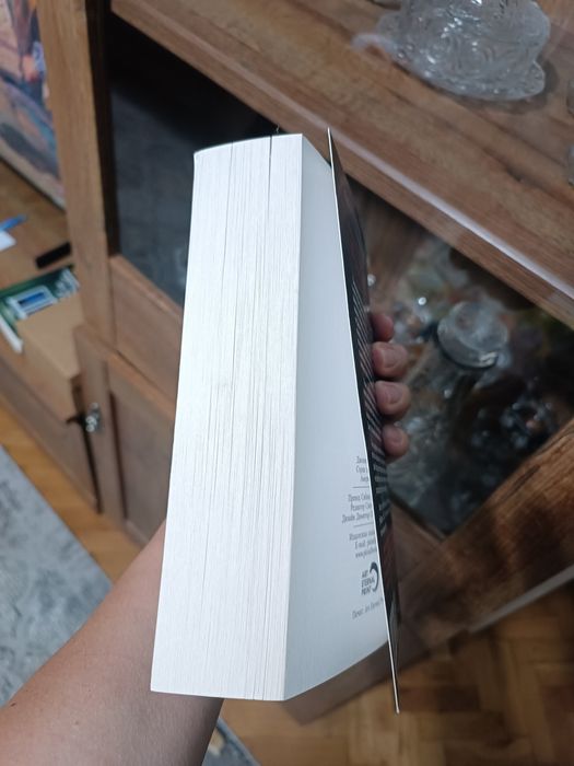 Книга  - Сърца за изгаряне - Джонатан Баркър