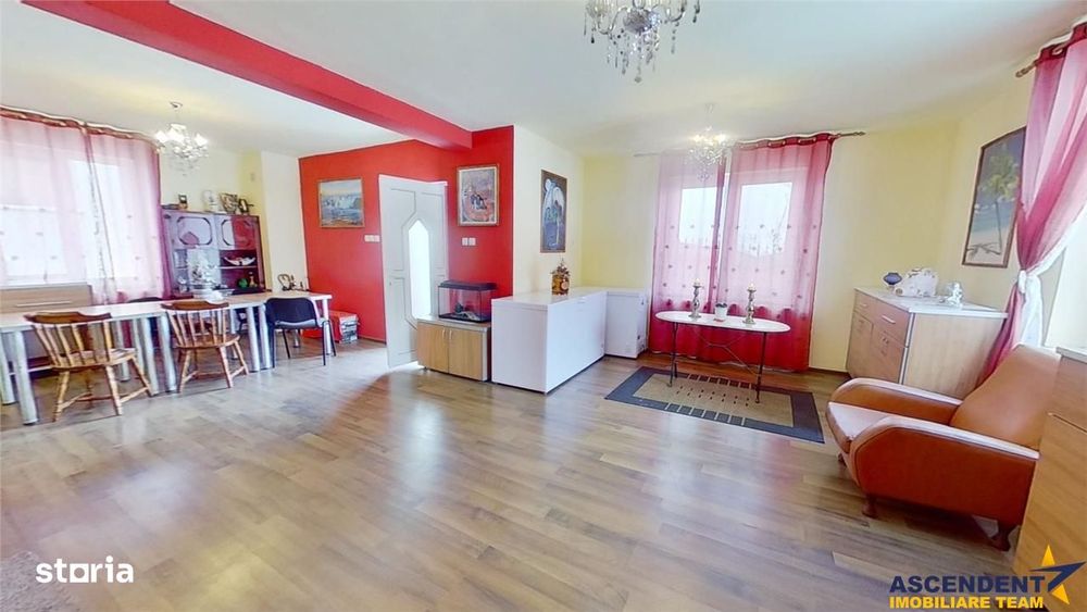 Acasa in Rasnov:Casa cu 5 camere,curte mare si liniste deplina, 500 mp