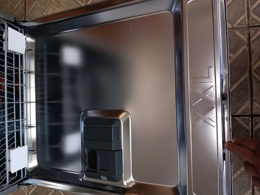 Чисто нова съдомиялна за вграждане АЕГ AEG XXL A+++ 2 години Гаранция!