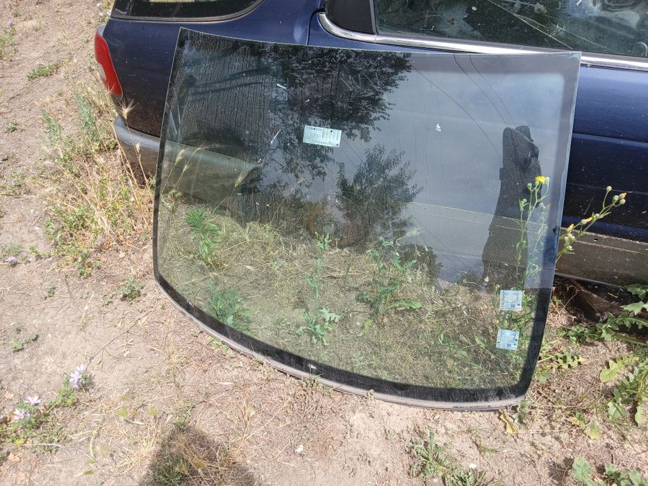 Предно (челно) стъкло за Volkswagen Fox /Фолксваген Фокс