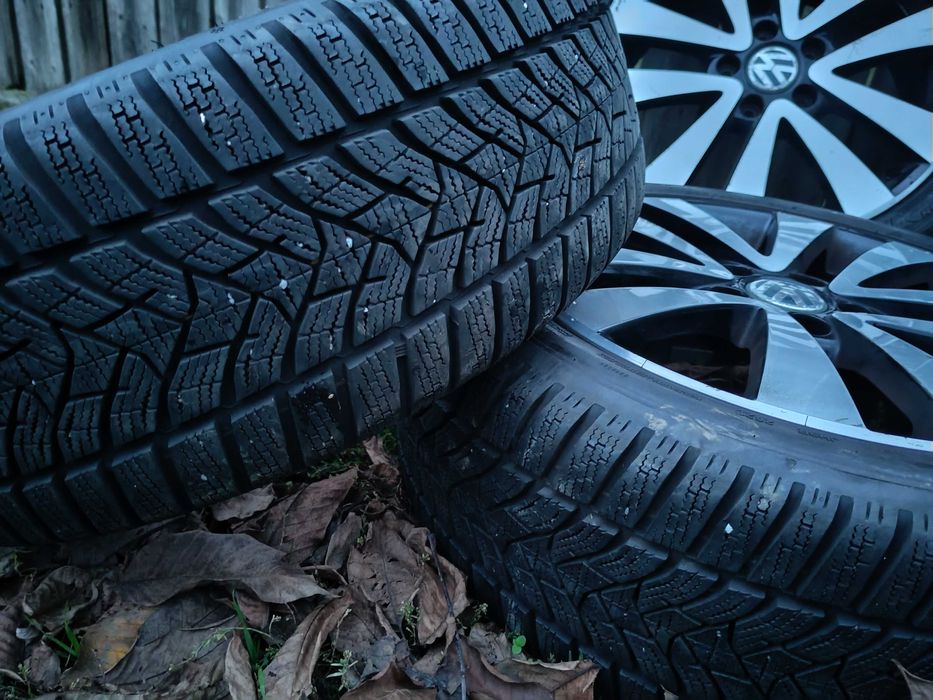 Jante originale VW Golf Passat skoda 225 45 r17 iarna