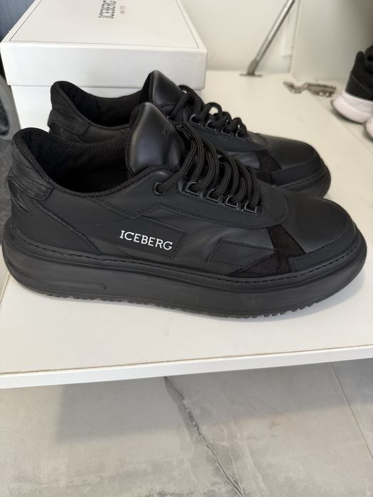 Adidasi barbati Iceberg