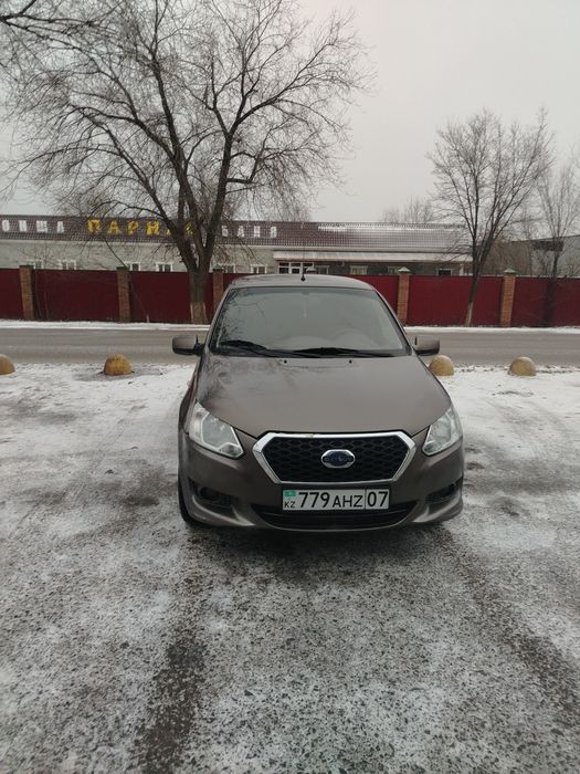 Гранта 15год газ бензин, кондиционер, новая зимняя резина