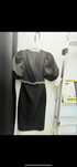 Rochie neagra cu decolteu in v si maneci bufante