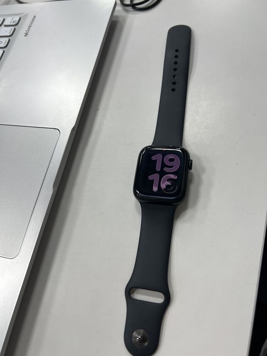 I watch 8 series 32gb 97% yomkost