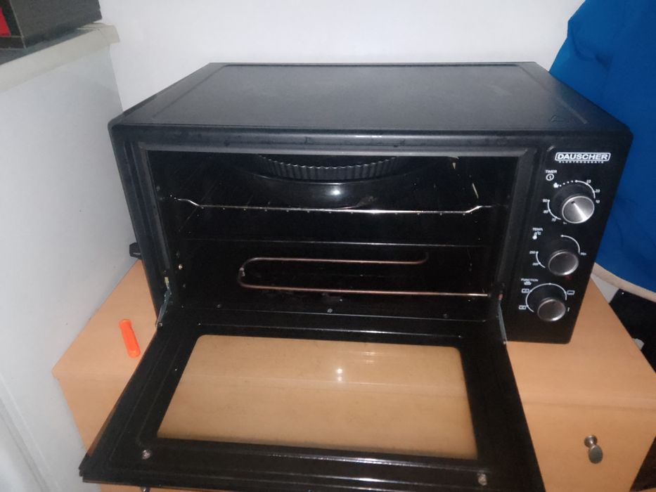 Продам  духовку настольную