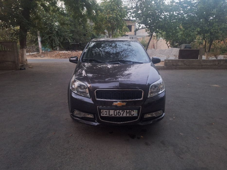 Nex 3 sotiladi holati  zor akumlatir yengi 4 ta balon mejegar 908