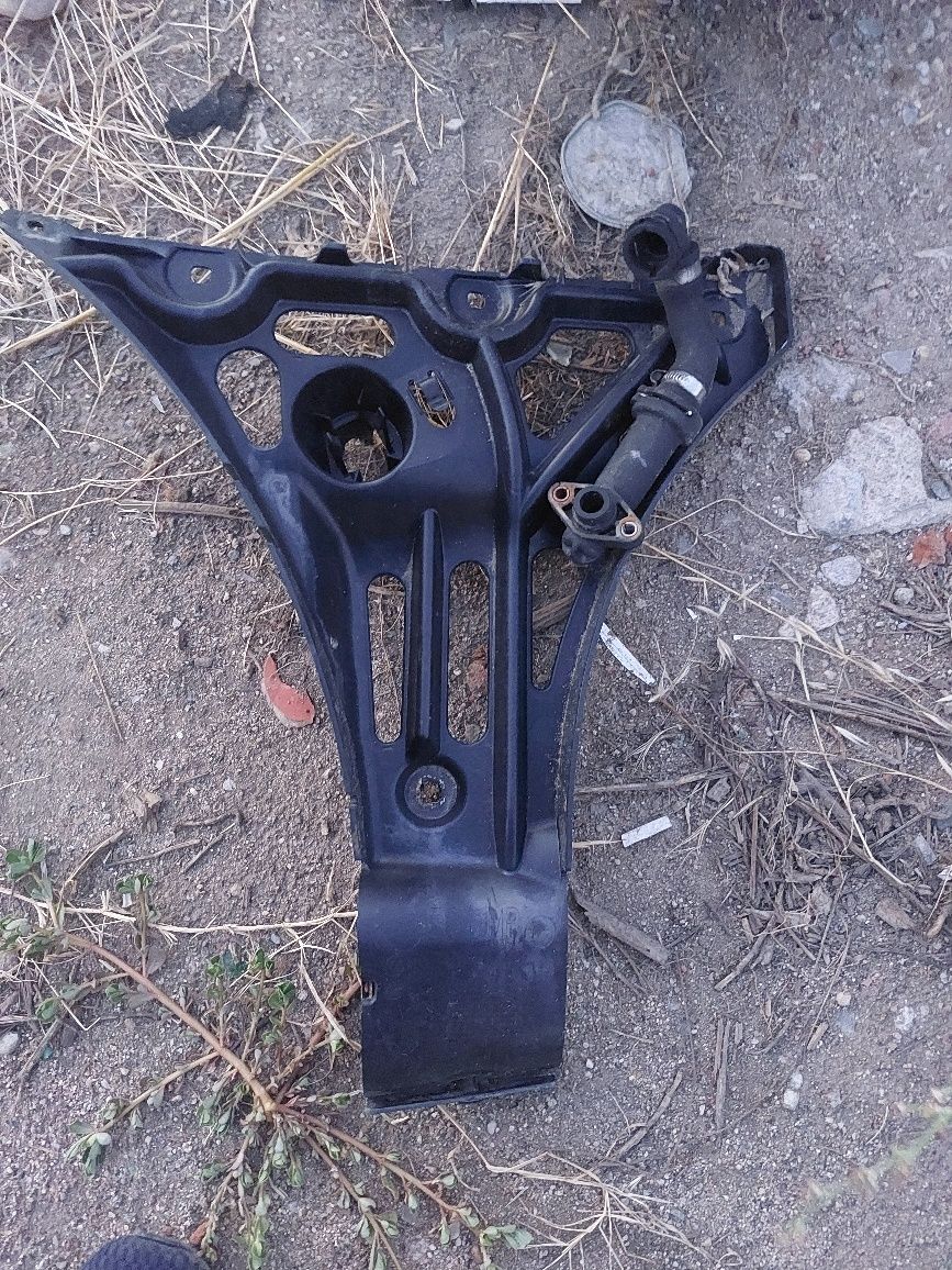 Държачи броня е60 е61 бмв 3.0д 235кс bmw e60 e61