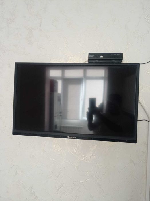 Телевизор цветной плоский