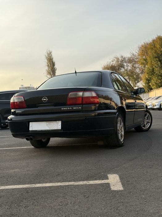 Opel omega avtomat 2001