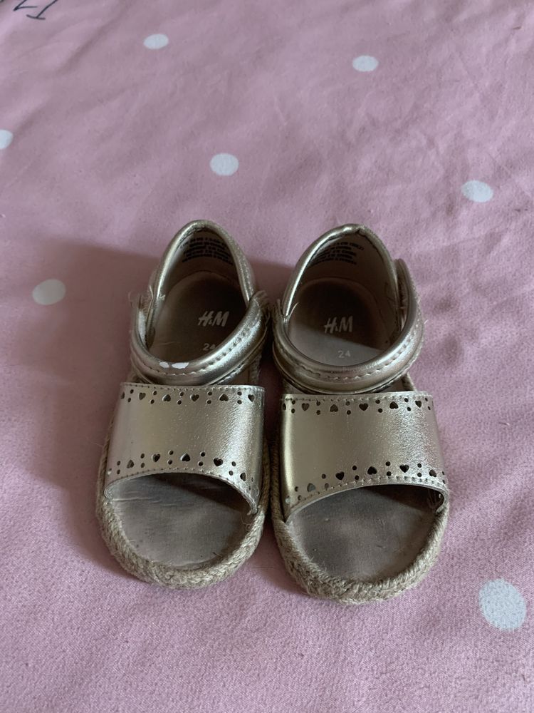 Sandale h&m marimea 24