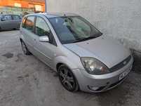 Bara fata capota aripa trager usa far radiator grila Ford Fiesta