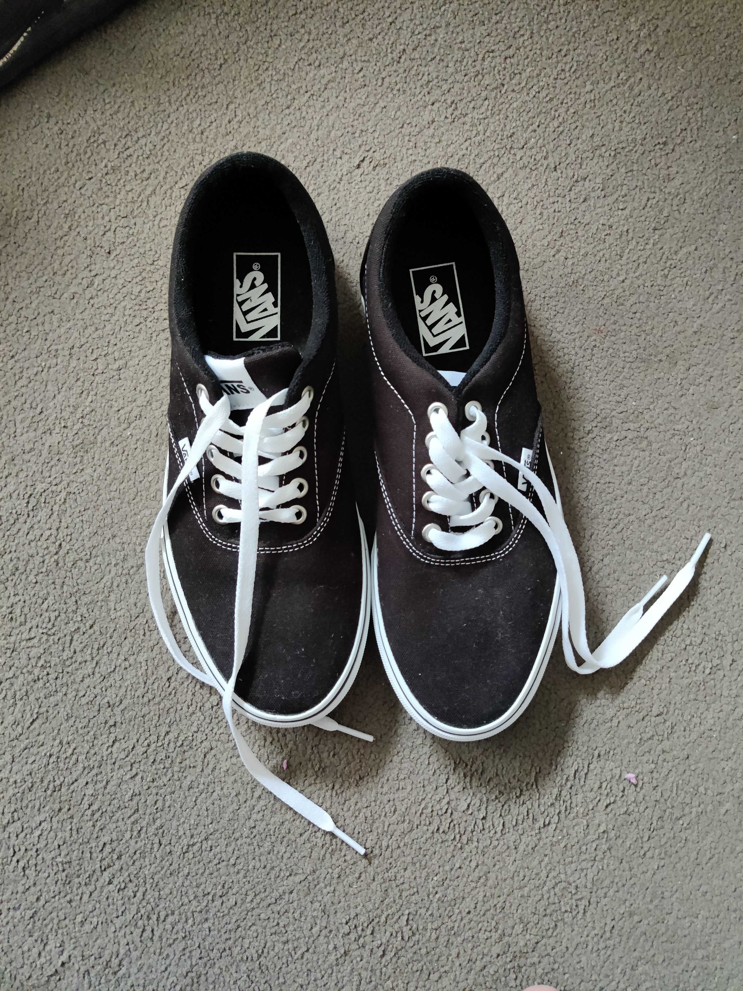 Vans Snickers low marimea 42