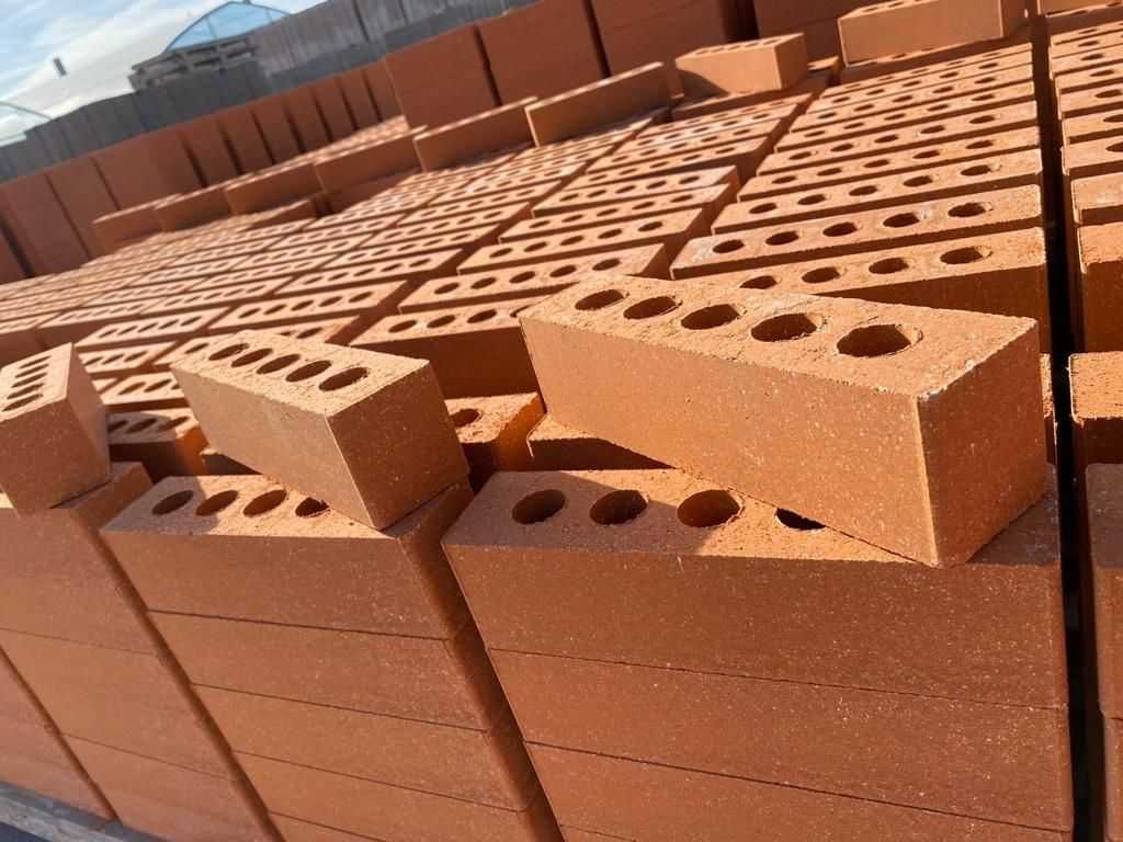 Облицовочный кирпич для фасада и цоколя