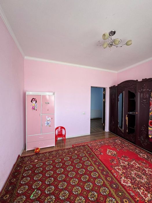 2 xonali kvartira sotiladi