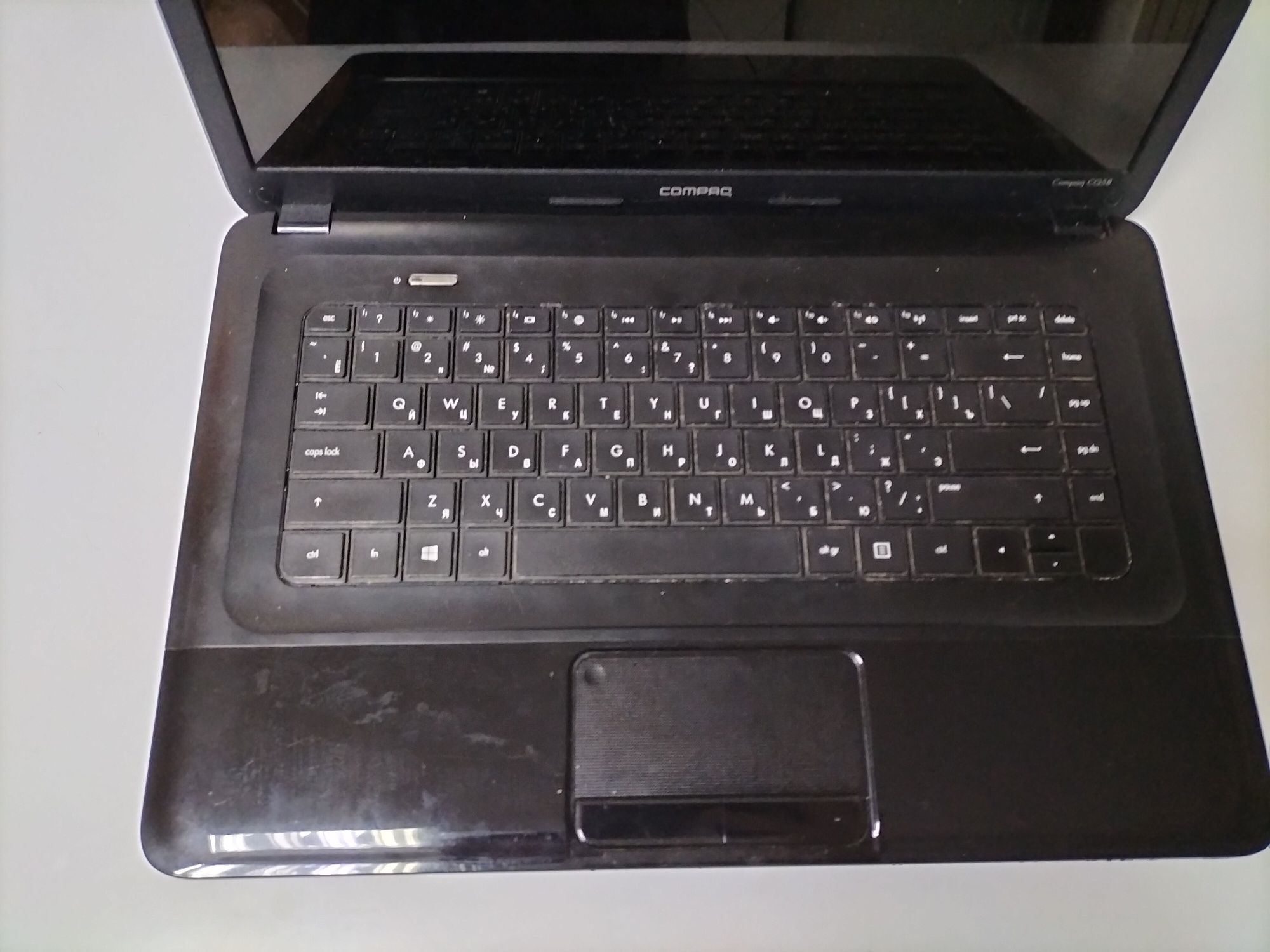 Ноутбук COMPAQ CQ58