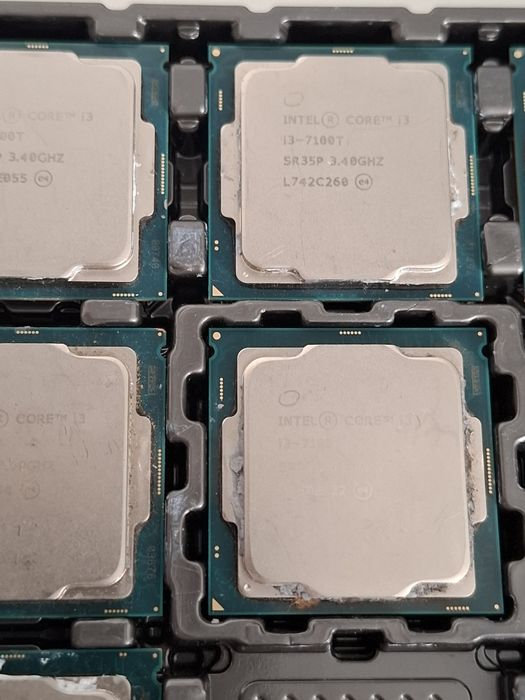 Procesor  i3 7100 si i7 7100t