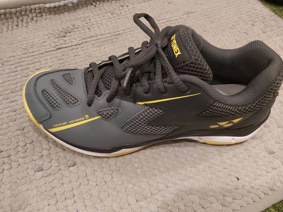 Обувки за бадминтон Yonex