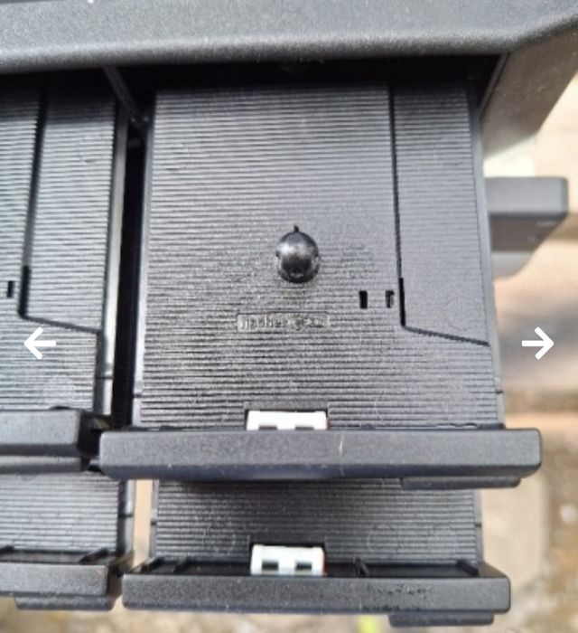 Продавам ретро радио Grundig SCC-1301 и касетник Fisher