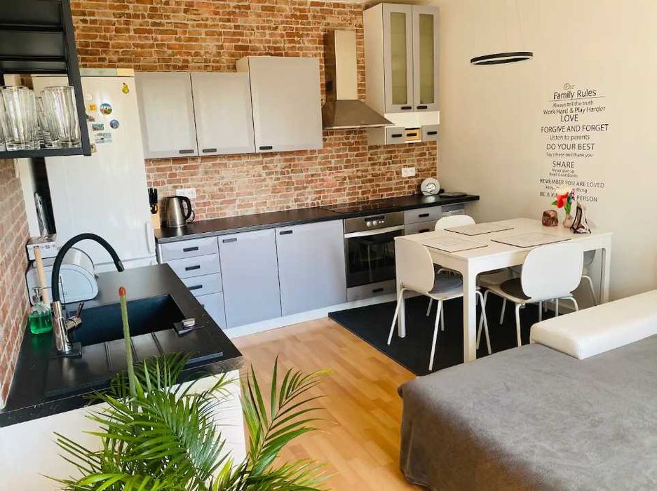 Дава се под наем Тристаен апартамент в Пловдив, Каменица 2 - 89 кв.м за 321.3 € - Снимка #1