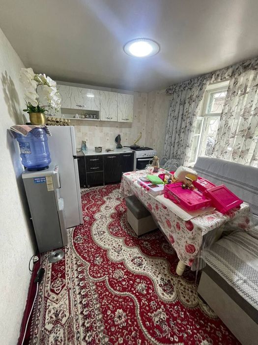 СРОЧНО!!! Продается Тахтапул 2,17 соток 4 та хона Угловой ор: Динамо