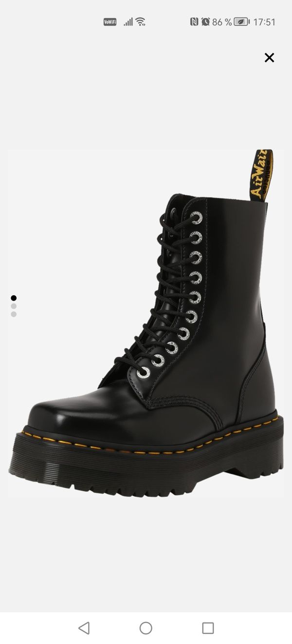 Bocanci cu talpa groasa. Dr. Martens