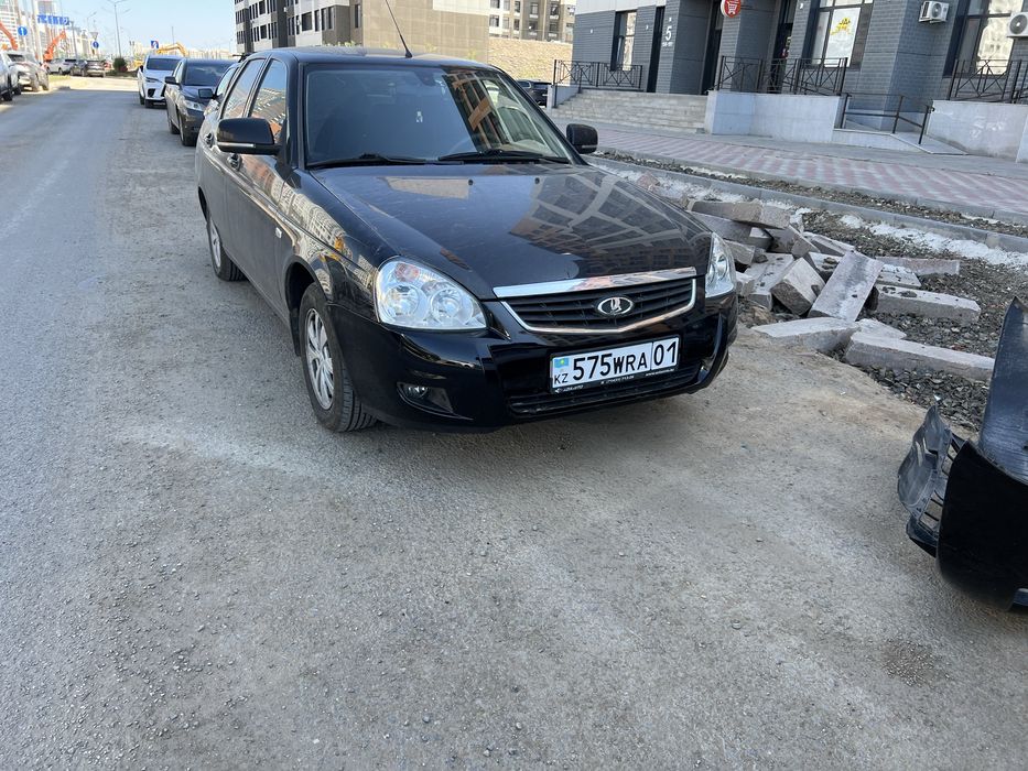 Продам приору седан 2013