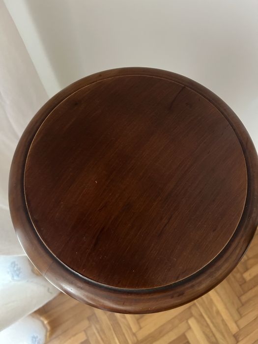 Stativ / Piedestal lemn