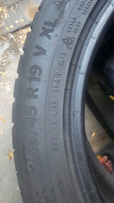 Anvelope 255 45 19 CONTINENTAL  iarna