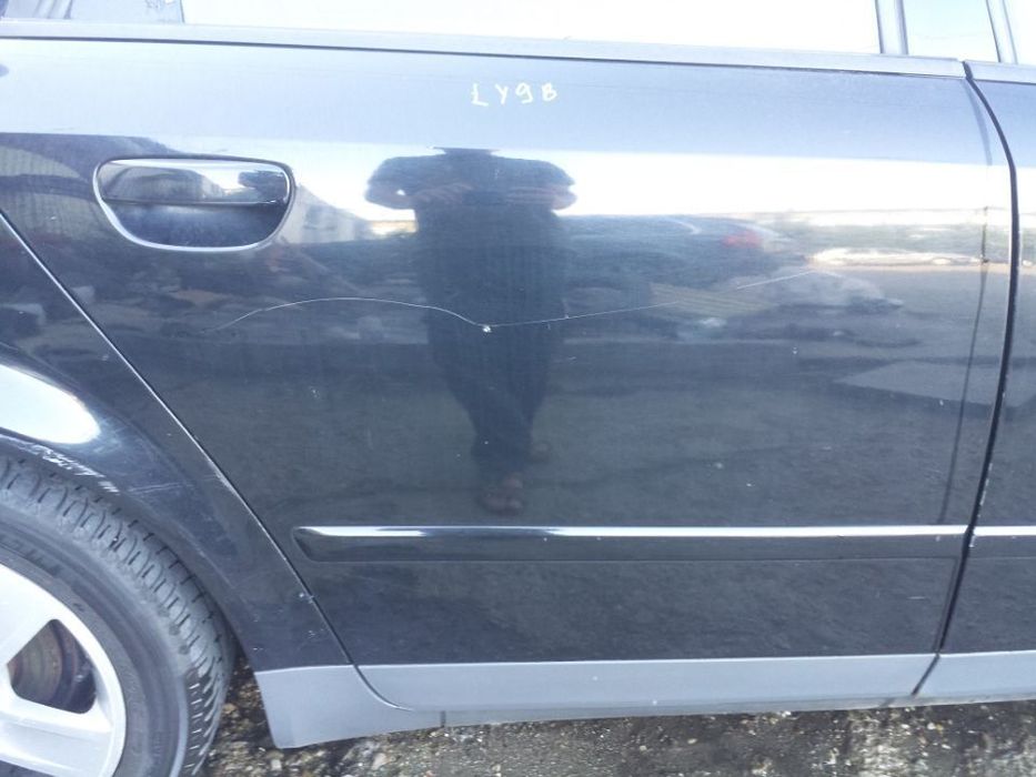 Usa / Portiera Dreapta Spate Audi A4 B6 2000 - 2005 Cod Culoare LY9B