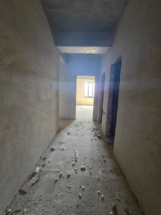 Продаётся 2х комн квартира на 3 этаже Ор-р  Файзобод мечеть