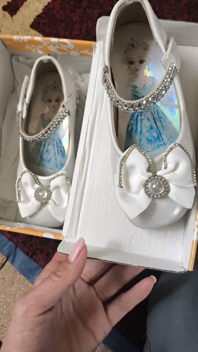 Продаю в отличном состоянии детские туфли