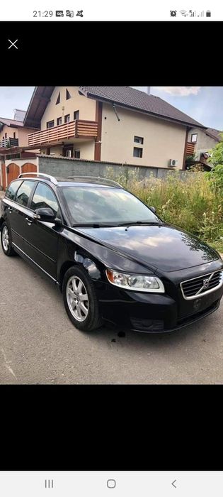 Vând volvo v50  motor de 2 litri diesel, original suedez  in 5 pistoan