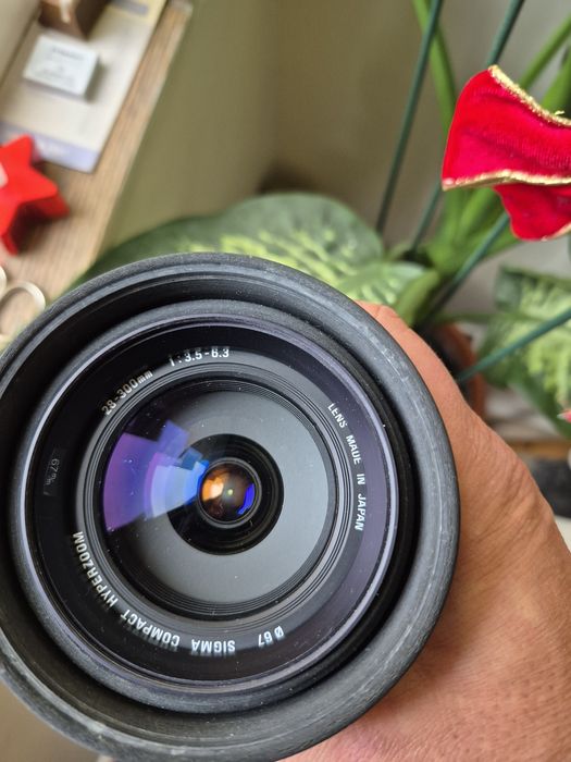 Obiectiv Sony/Minolta Sigma Compact Hyperzoom 28-300mm