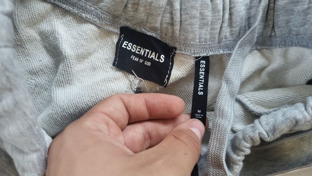 Pantaloni scurti Essentials