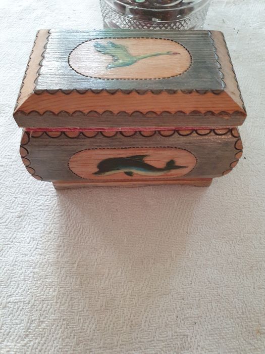 Шкатулка    деревянная