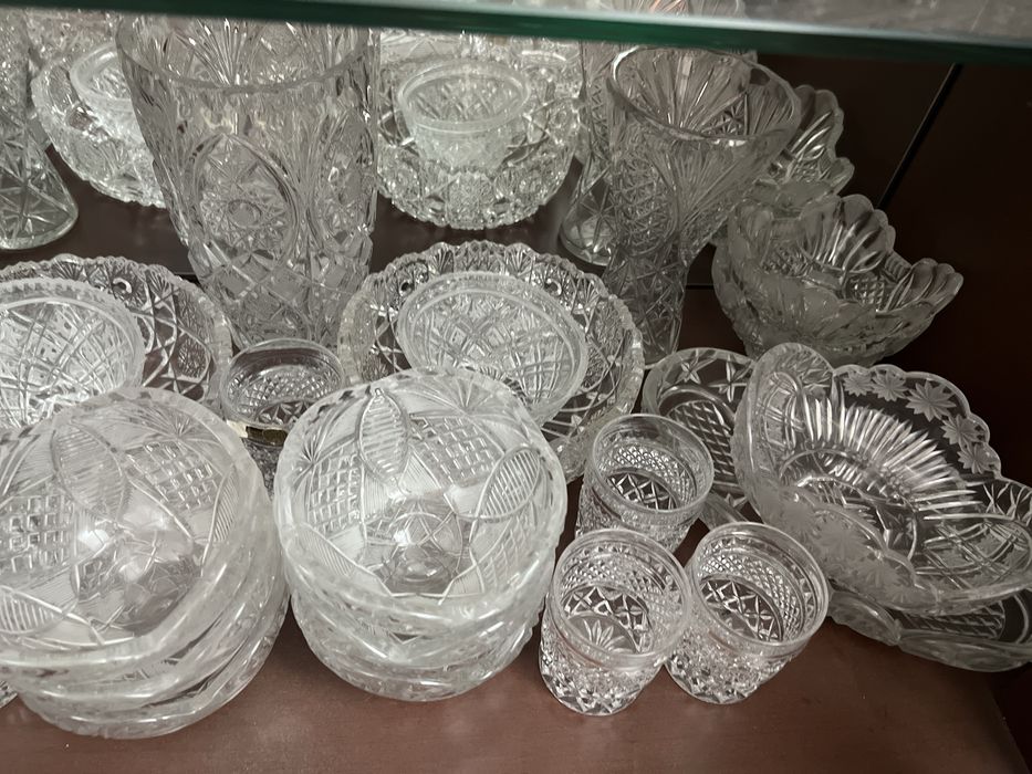 Продам хрусталь, посуду и сервизы и есть фляга алюм